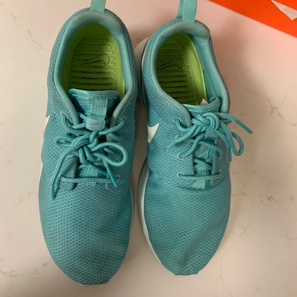 Tiffany Blue Woman’s Nike Flynit Racer - Picture 7 of 8